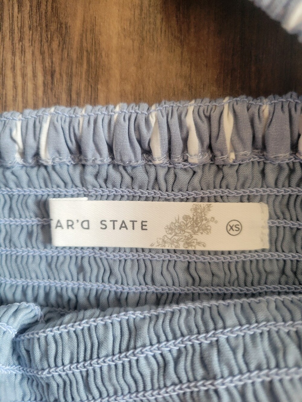 Altar'd State, marcella smocked crop top size XS - Picture 5 of 6